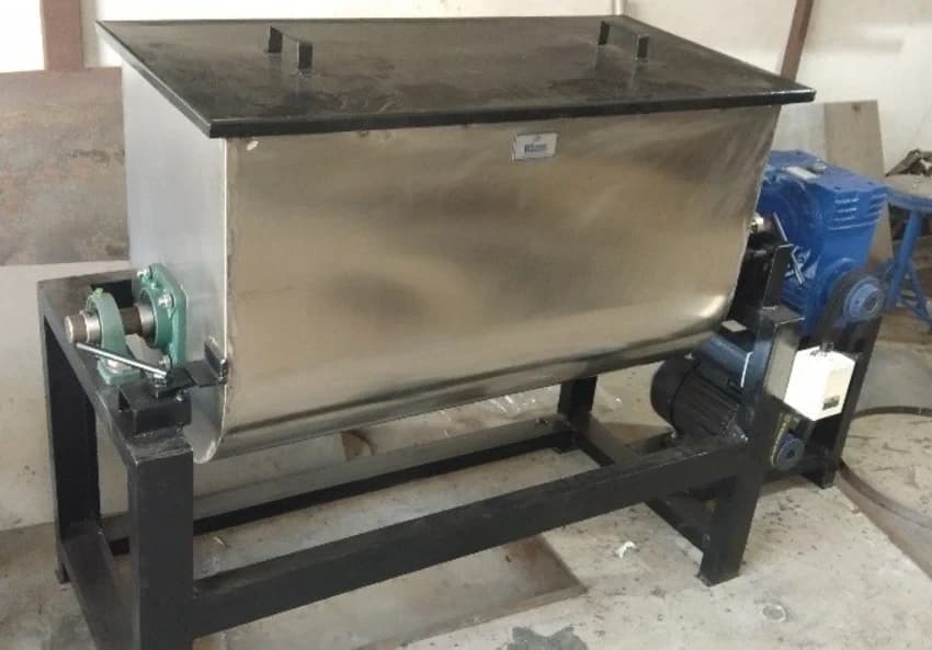 SS 304 Dry Powder Mixer Machine (25/100kg)