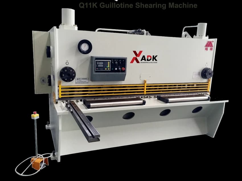 Q11K Guillotine Shearing Machine, Max Shear Width: 1000-2000 mm