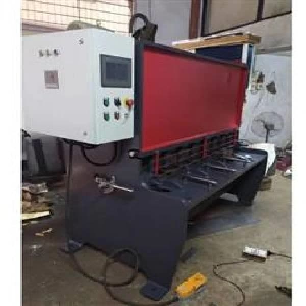 Hydraulic Guillotine Shearing Machine