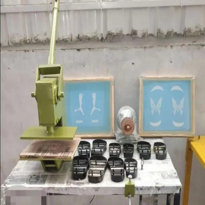 Manual Chappal Making Machine