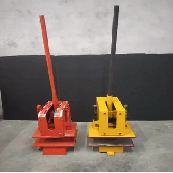 Manual Slipper Making Machine