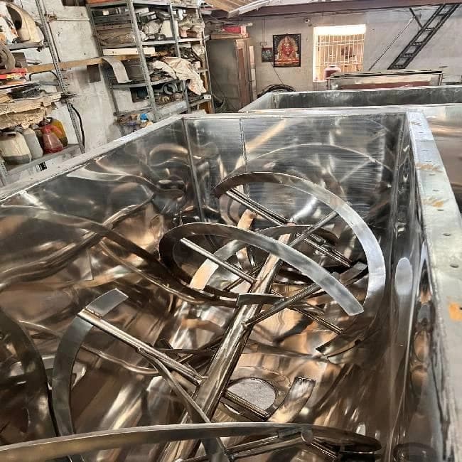 Ribbon Blender with Power (20HP)
