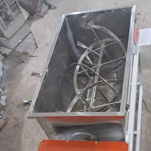 Feed Mixer Machine