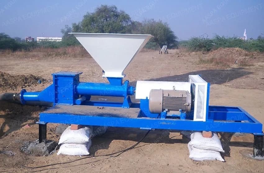 Cement Feeding Machine, Capacity: 100 Ton, Material: MS
