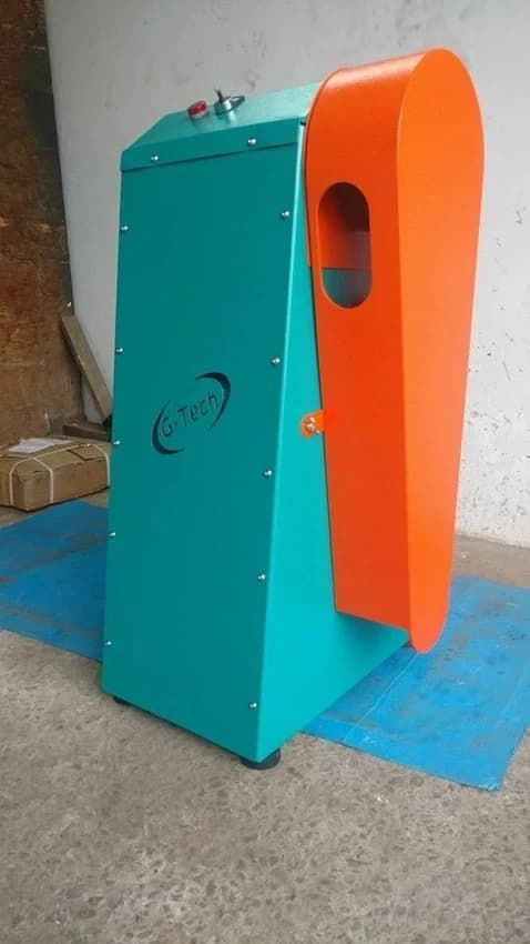 Sugarcane Peeler Machine, Capacity(Kg/Hr): 200 kg/hr