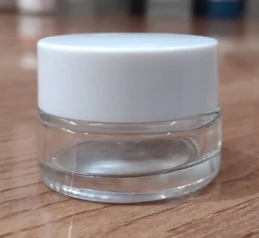 5gm Glass Jar With White Cap Impoted