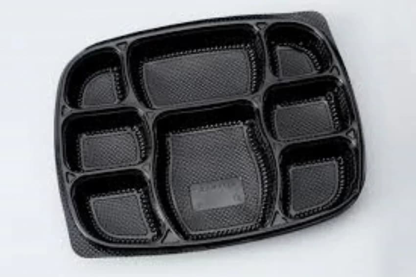 Polythene 8CP Meal Tray Lion, Size: 8 Compartment