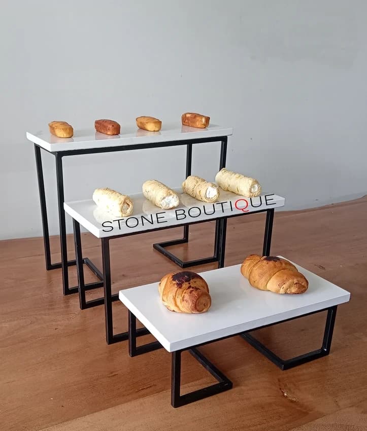Metal Black & White Buffet Display Stand, For Restaurant