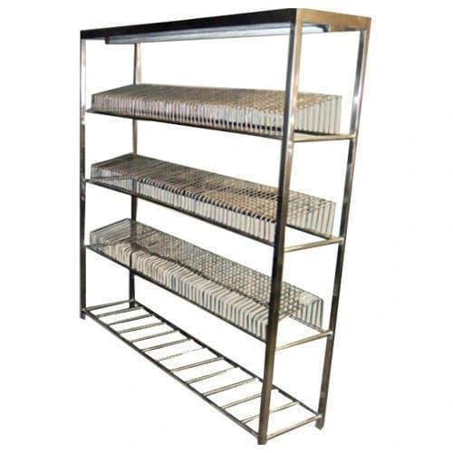Mild Steel 3 Shelves Commercial Plate Rack