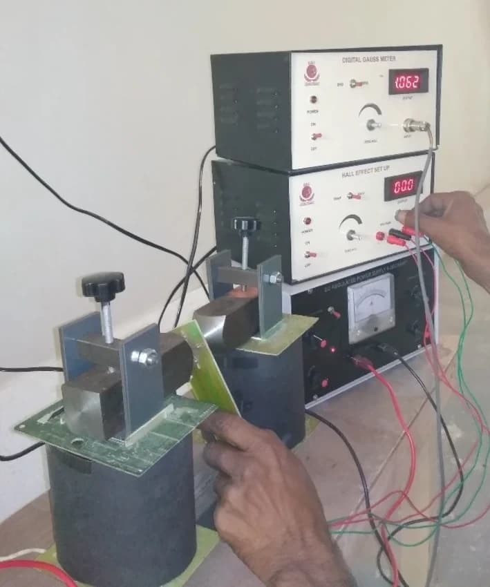 Hall Effect Experiment Setup