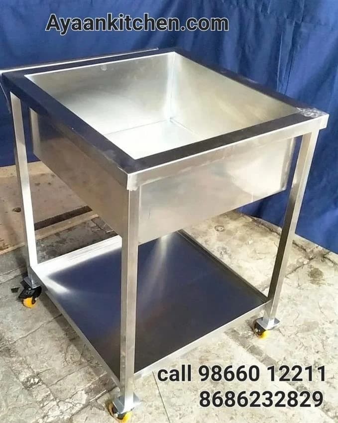 Multi Purpose Service Trolley, For commercial, Load Capacity: 0-50 kg