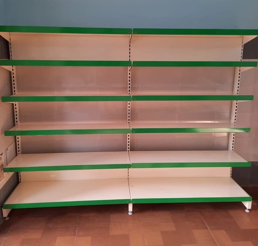 5 Feet 6 Shelves Mild Steel Retail Display Rack