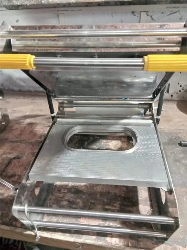 Rectangle Paper Tray Sealing Machine