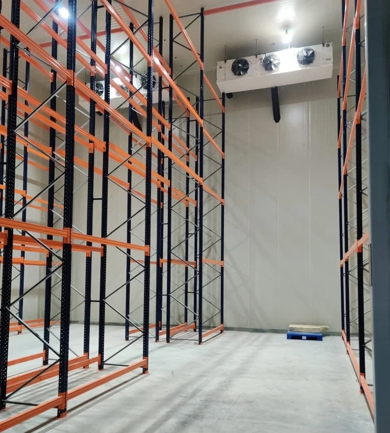 10 To 50 Ft Galvanized Cold Storage Racking System, Storage Capacity: 80 To 5000 Mt