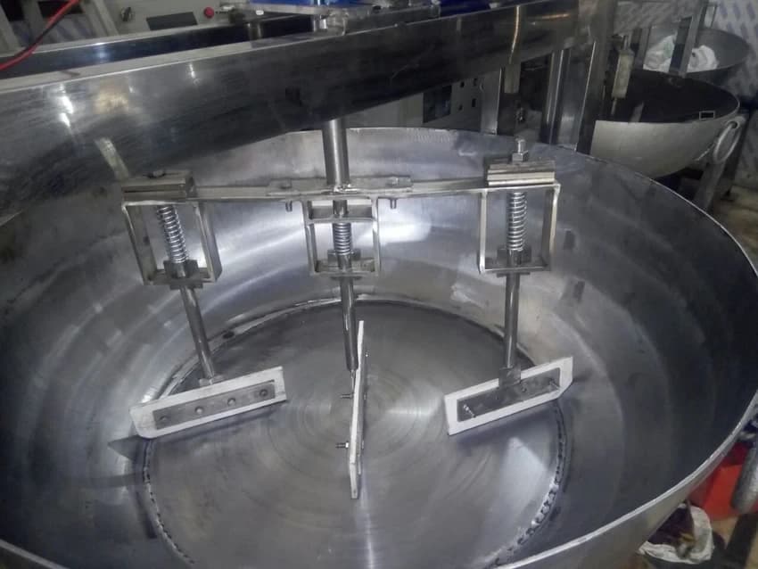 Stainless Steel Chikki Material Mixing Machine, Automation Grade: Semi-Automatic