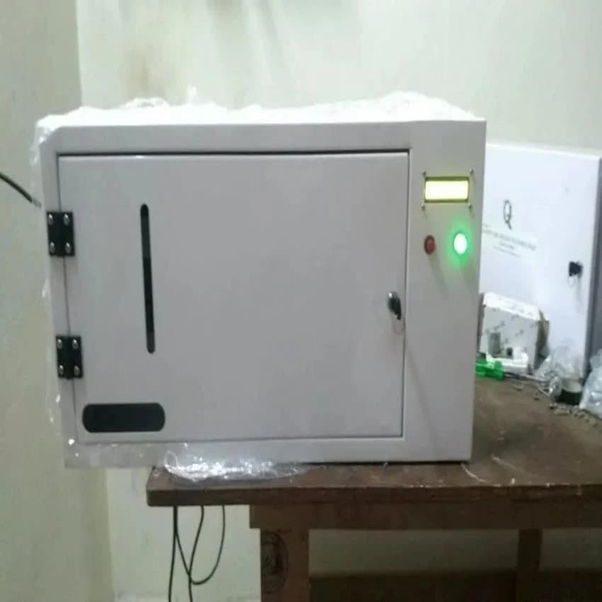 Cool Drinks Automatic Snack Vending Machine, Model Type: Qvm