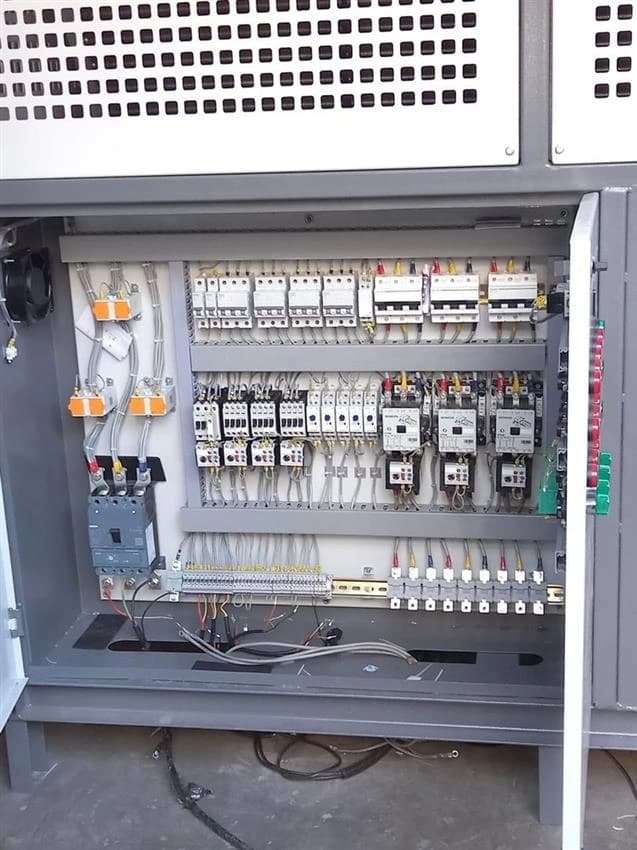 VRAJ COOLING Three Phase 60 TR AIR COOLED WATER CHILLER, 210 kW