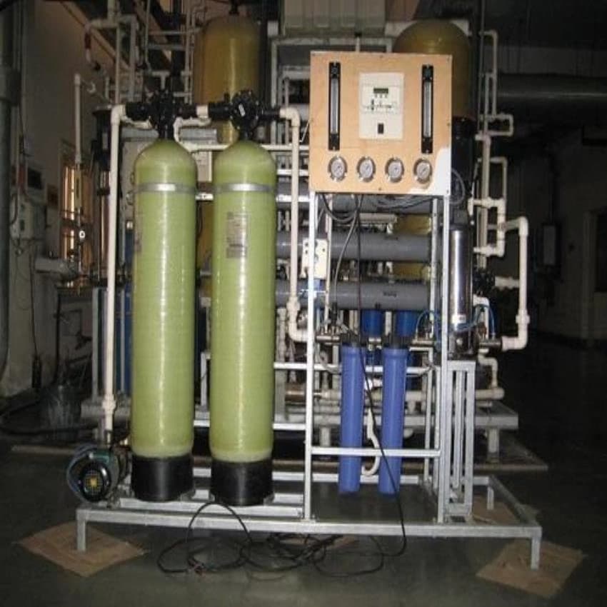Frp Adwyn Institutional RO Plant 250lph Upto 10000lph, 0-200, Automation Grade: Automatic