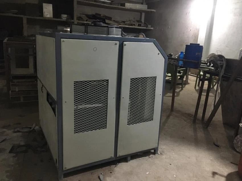 Automation Grade: Semi-Automatic Industrial Water Chiller, Air-Cooled