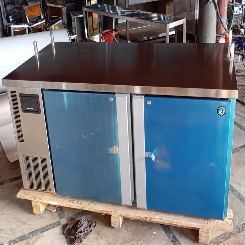 Stainless Steel Under Counter Freezer with over head shelb, For Restaurant, Metal Door