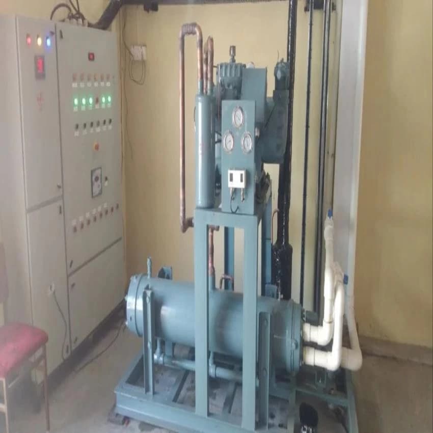 Air Cooled Automatic 0-1 Ton/day Ice Plant, For Commercial