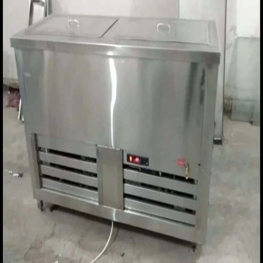 StainleSS Steel SS Kulfi Making Machine Cap. 300 Kulfi
