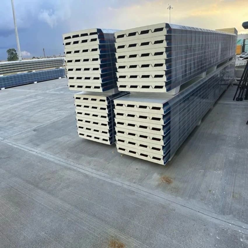 Kakade Industries Minimum Puf Sandwich Roofing Panel, For Industrial