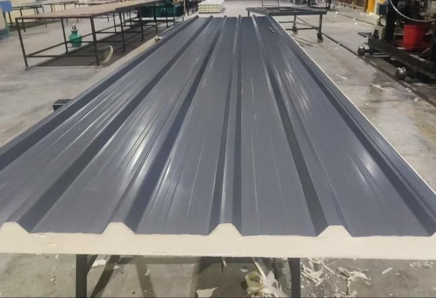 Jindal Color Coated Puf Sandwiched Roofing Sheets