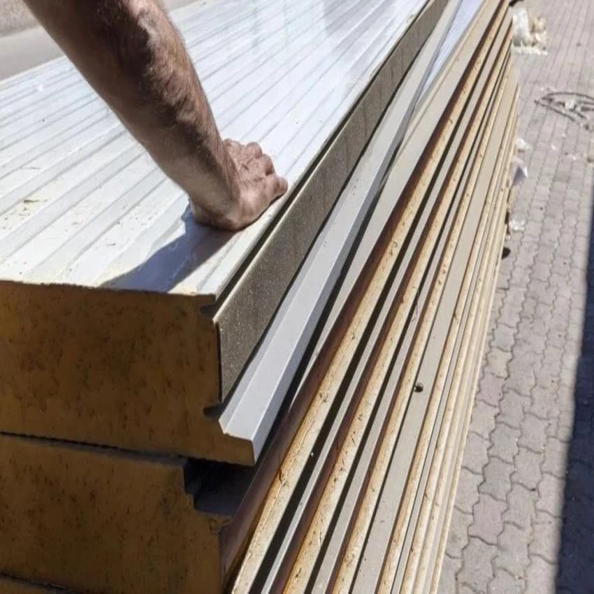 Galvanised PUF Insulated Wall Panel, Thickness: >200mm, Thickness (in mm): 80 mm