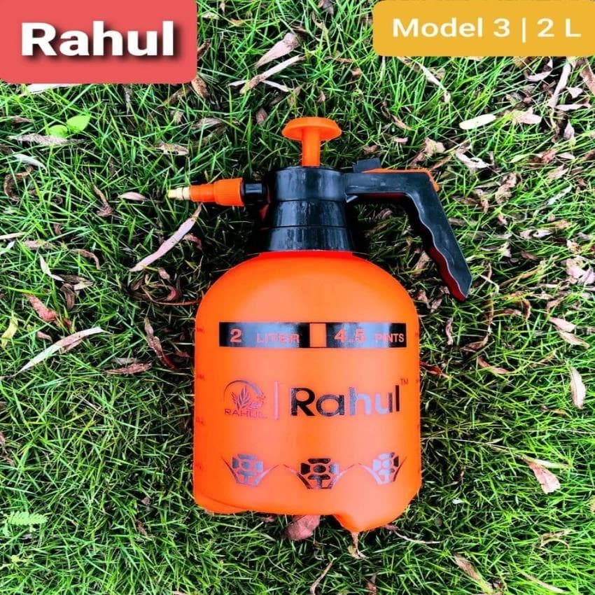 Black Plastic Water pump sprayers
