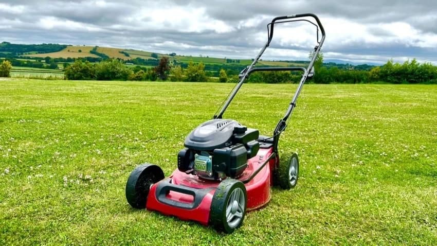 Lawn Mower, 139 CC 4 Stroke, Self Propelled Petrol Engine, 20"" Cutting Blade