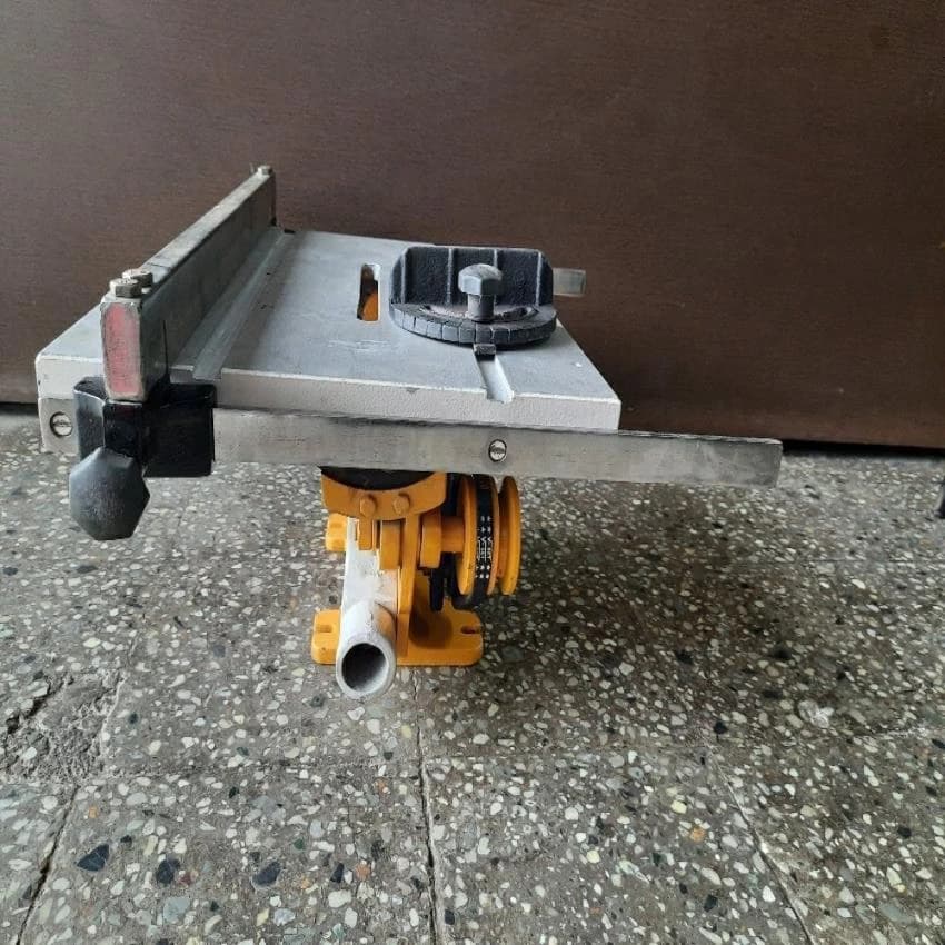 Circular Sawing Machine, For Industrial, Cutting Blade Size: 8