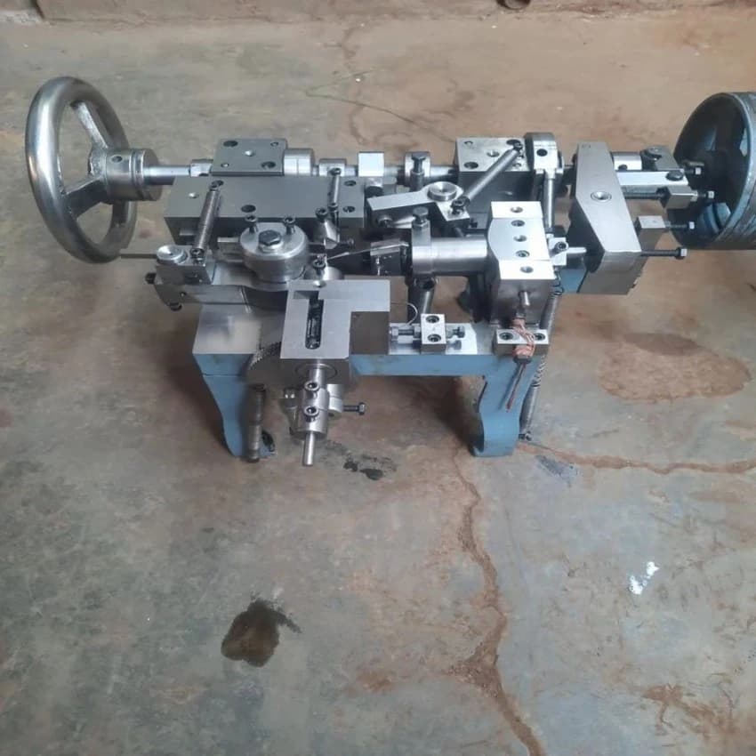 Semi Steel Side Cut Anchor Chain Making Machine
