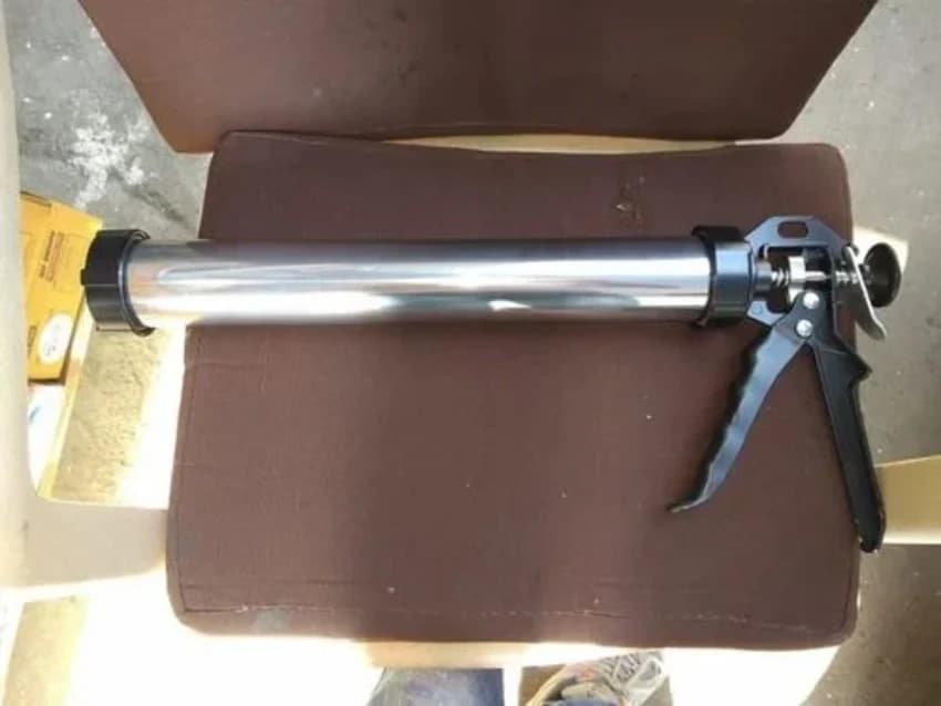 SILICONE SOUSAGE GUN