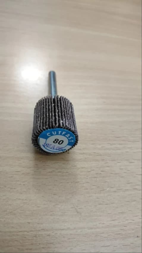 Aluminum Oxide Cylindrical Abrasive Polishing Spindle Mop, For Finishing