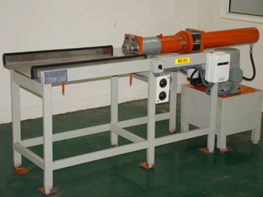 Sprue Extruder Machine