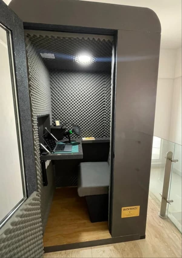Wood And Aluminum Recording Studio Booth in Pune, For Sound Absorbers