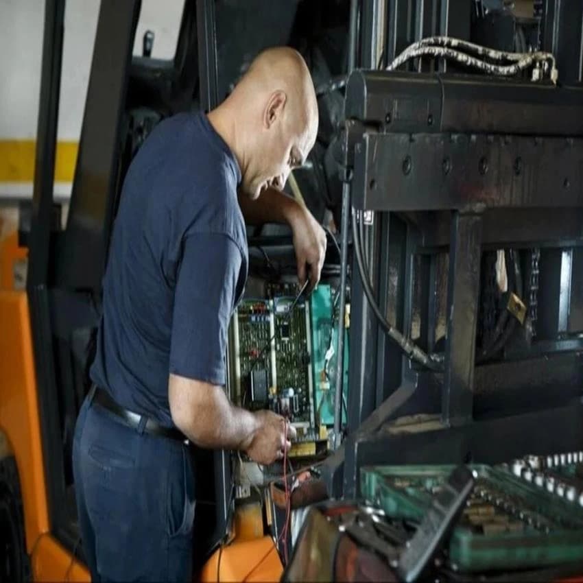 Forklift Repairing Service