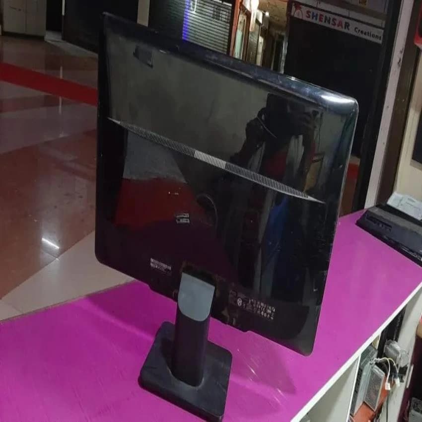 Dell Lcd Refurbished Computer Monitor, Screen Size: 19