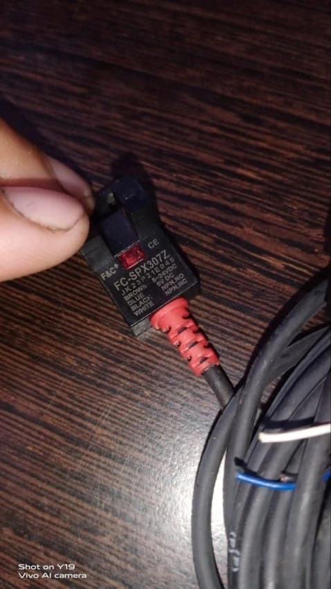 1 To 2m Black U Type Sensor Cable, 24 Vdc