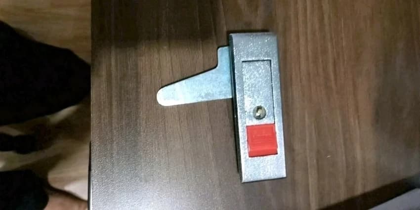 3 point Lock