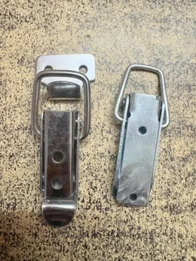 Toggleing Clip Latch