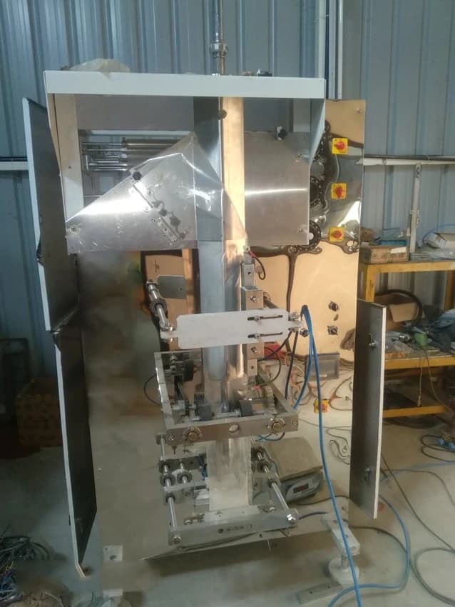 Turmeric Powder Packing Machine, For Packaging, Approx. 300 Pouch Per Hour