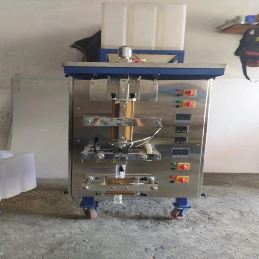 Pepsi / Lolypop Packaging Machine For Liquid, Capacity: 2000-3000 Pouch Per Hour