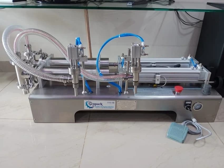 Pneumatically Semi-Automatic Double Head Liquid Filling