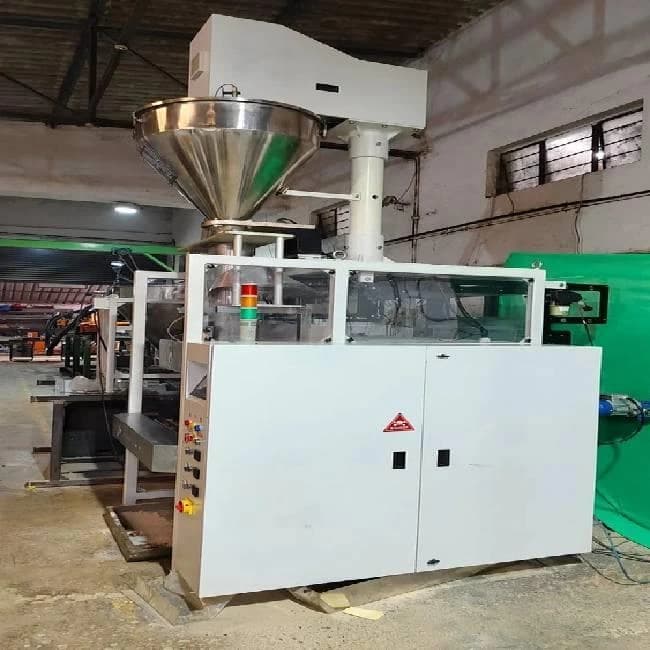 Automatic Flour Packing Machine, 2500 Pouch Per Hour