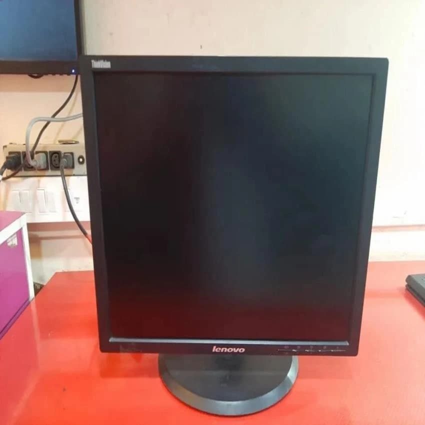I5 LENOVO, Screen Size: 19, Windows 10
