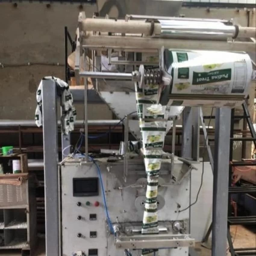 Automatic Pouch Packing Machine in Gujarat