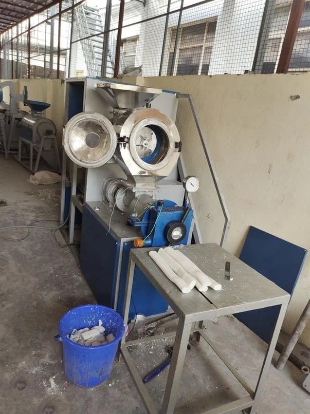 Elizon Three Phase Semi Automatic Laundry Soap Making Machine, 5 HP, Production Capacity: 600 Kg/Hour