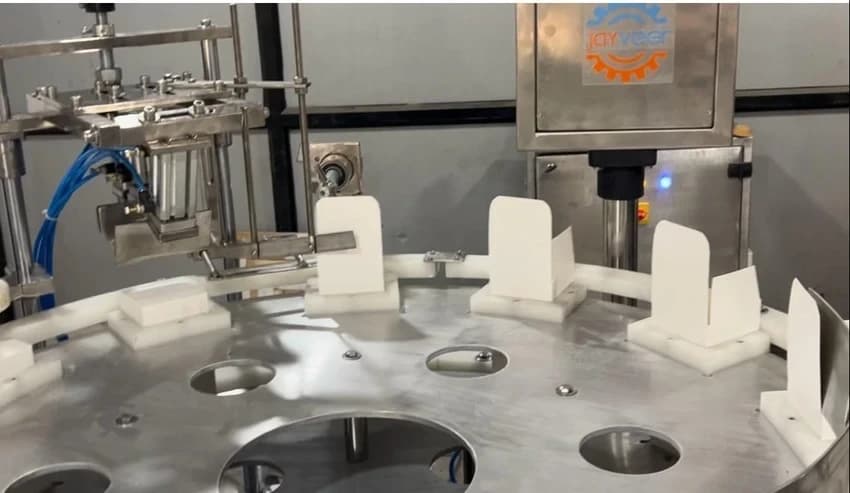 Semi-Automatic Vertical Cartoning Machine